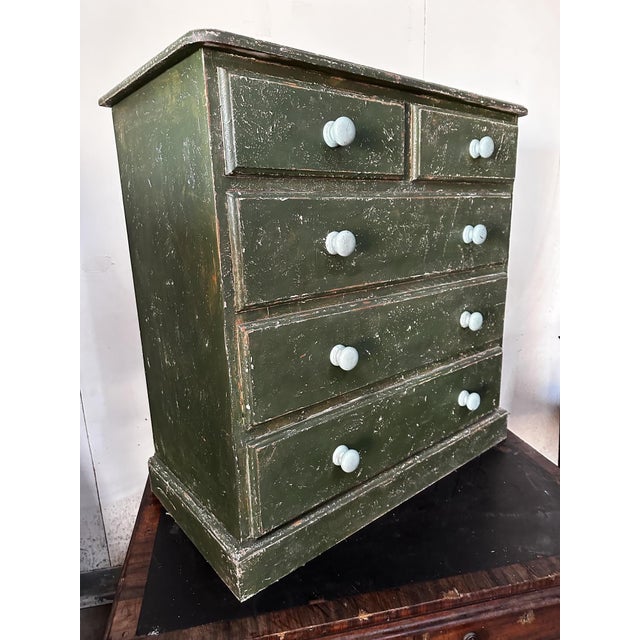 Retro Solid Pine Chest of Drawers – Professionally Distressed Painted Finish A beautifully reimagined retro chest of...
