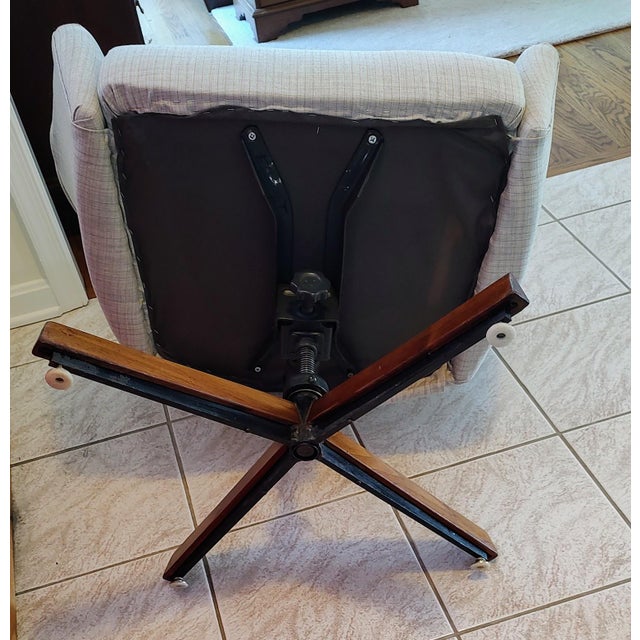 1960s Adrian Pearsall Swivel High Back Lounge Chair For Sale - Image 11 of 12
