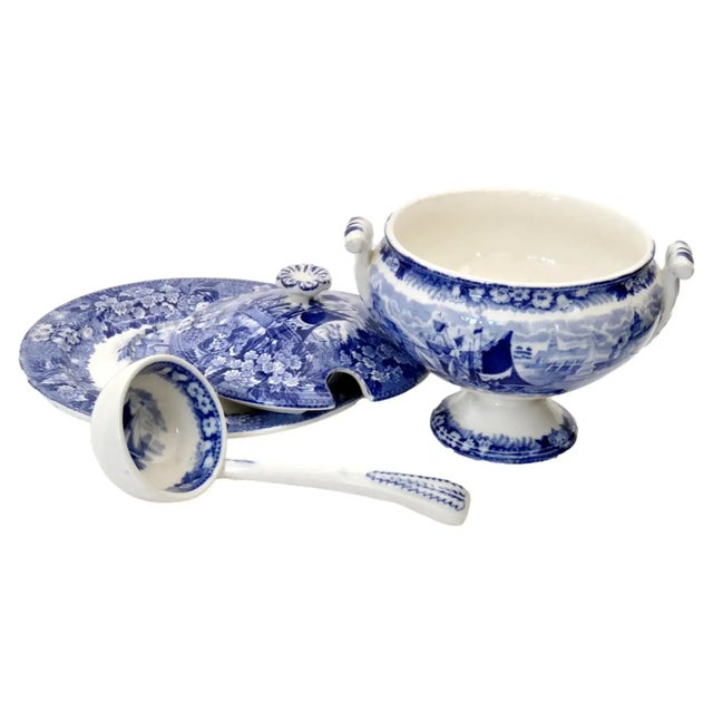 A magnificent antique Wedgwood blue transferware sauce tureen, complete with its matching under-tray and original ladle —...