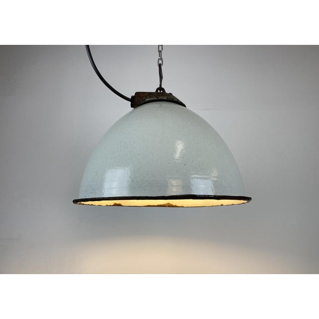 Gray Industrial White Grey Enamel Factory Hanging Lamp with Cast Iron Top, 1960s For Sale - Image 8 of 14