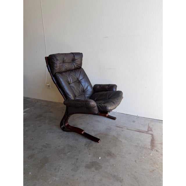 Kengu Lounge Chair in Style of E. & N. Solheim - Vintage 1960s Scandinavian Leather Chair For Sale - Image 4 of 9