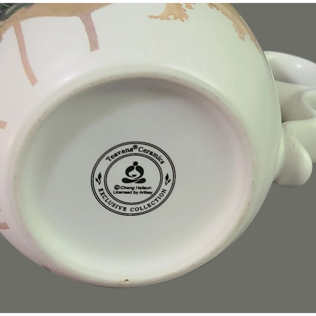 Vintage Tea Cup With Infuser & Lid Painted Lily Pod Bird Lotus Flower by Chang Hsitsun Design For Sale - Image 6 of 7