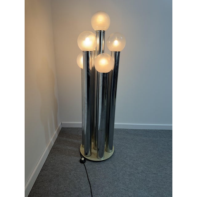 1970s 7-Light Floor Lamp in the style of Goffredo Reggiani, 1970 For Sale - Image 5 of 11