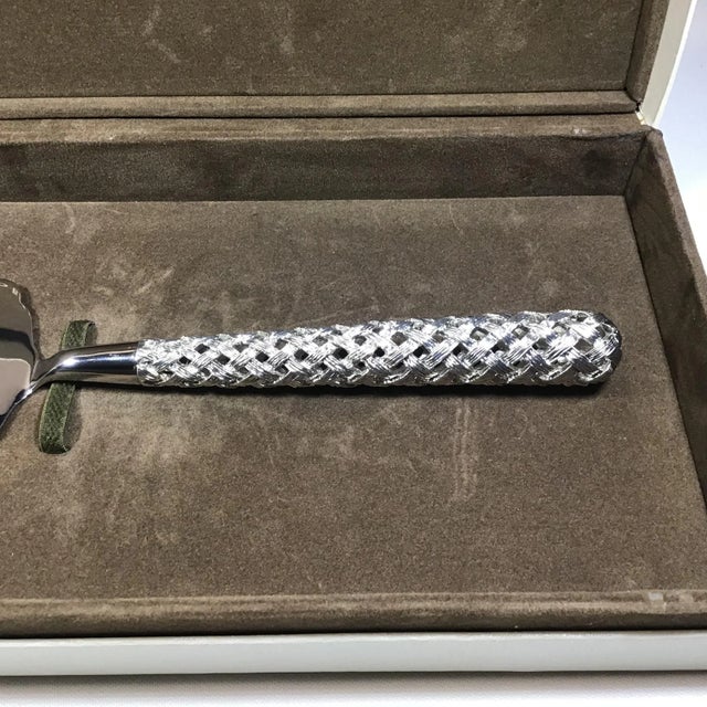 Modern 2000’s L’objet of New York Cake Server For Sale - Image 3 of 6