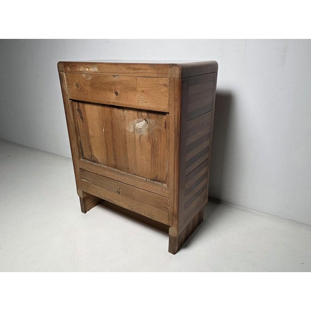 Art Deco Walnut Cocktail/Bar Cabinet, 1930s For Sale - Image 9 of 10