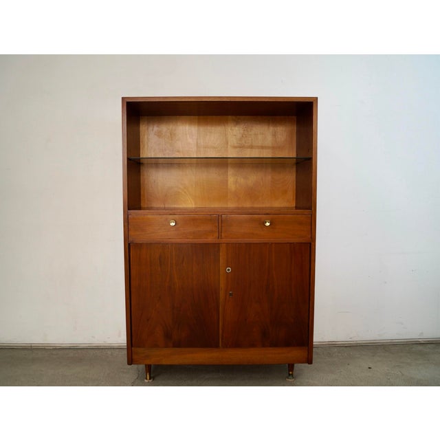 Mid-Century Modern 1960’s Mid-Century Modern Walnut Cabinet / Hutch For Sale - Image 3 of 12