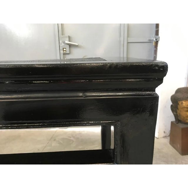 Black Late 19th Century Chinese Export Elmwood Black Lacquered Console, 1890 For Sale - Image 8 of 11