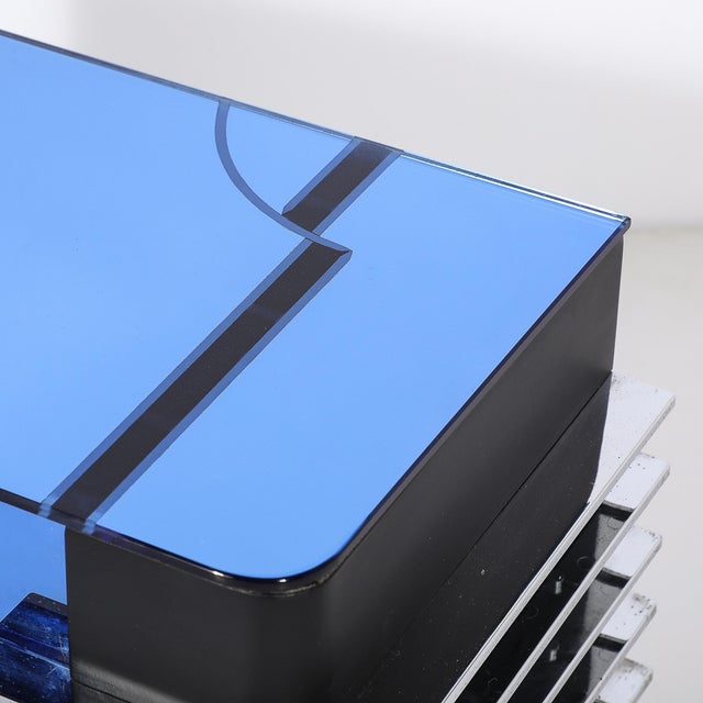 Blue Art Deco Style Crosley Cr38 Sleigh Radio in Blue Glass & Chrome For Sale - Image 8 of 14