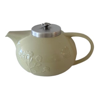 Vintage Villeroy & Boch "The Tisane" Pattern Teapot Embossed Floral Design Cream Color Metal Lid 500 ML For Sale