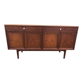 1950’s Mid Century Modern Walnut Credenza Designed by Kipp Stewart & Stewart Macdougall for Drexel Furniture. For Sale