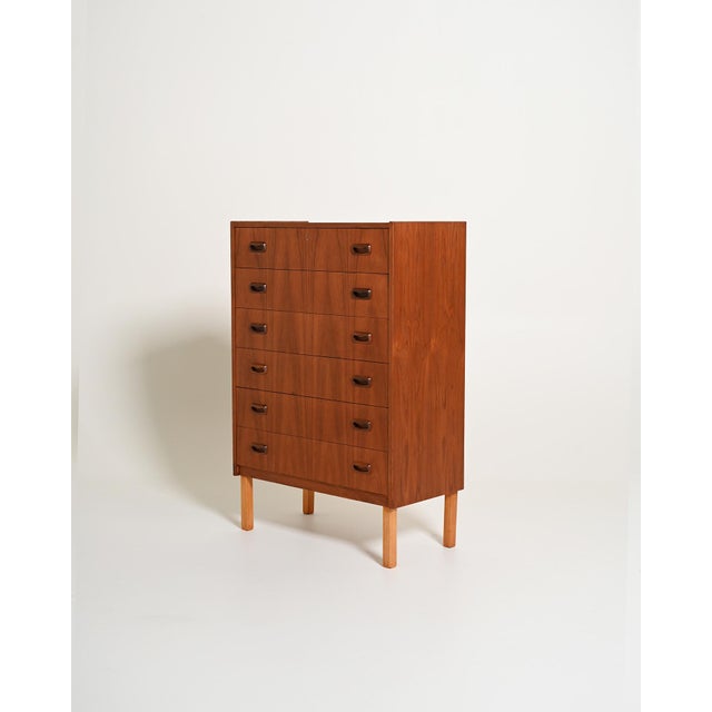 Scandinavian Chest of Drawers in Teak and Oak, 1960s For Sale - Image 3 of 10