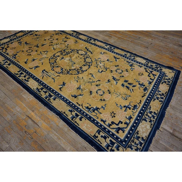 1820s Yellow Medallion Antique W. Chinese Qing Ningxia Knooted Room Size Rug For Sale - Image 4 of 10