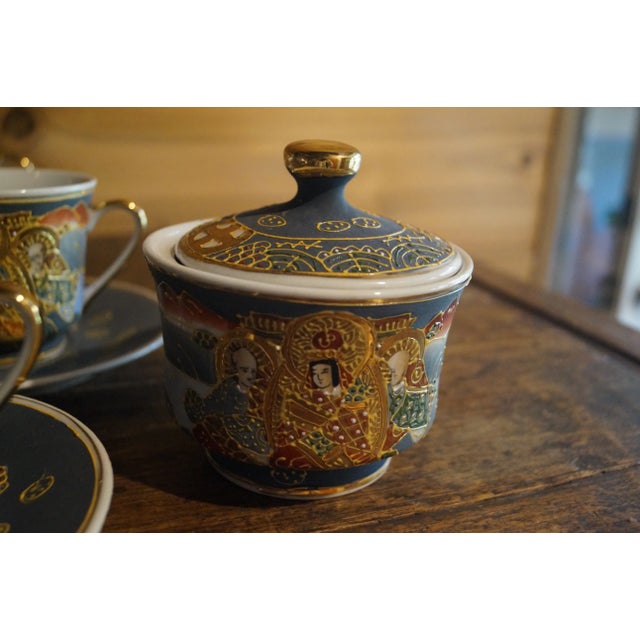 1950s Satsuma Moriage Hand-Painted Porcelain Tea Pot Set- 17 Pieces For Sale - Image 10 of 12