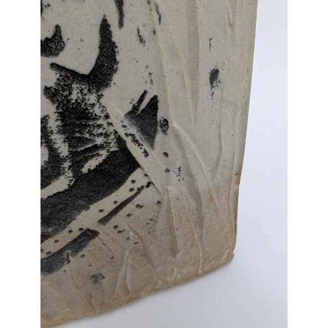 Late 20th Century Vintage Jon Carlos Lopez Pottery Glazed Wine Bottle Holder or Planter Tiger For Sale In Phoenix - Image 6 of 9