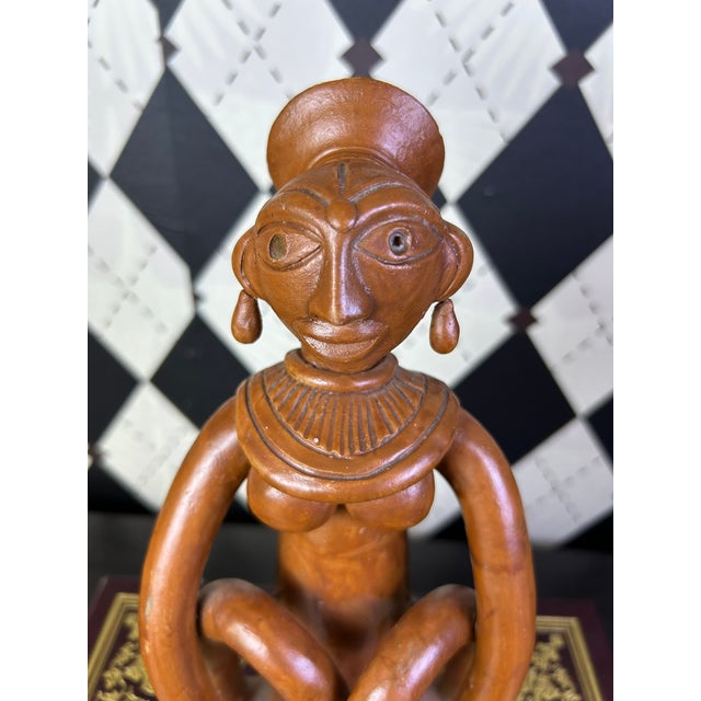 Indian Vintage Indian Terracotta Seated Woman Folk Art Sculpture, 10" For Sale - Image 3 of 18