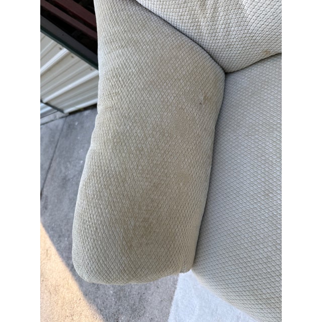 Pair of Vintage McGuire San Francisco Rattan & Rawhide Lounge Chairs For Sale - Image 10 of 17