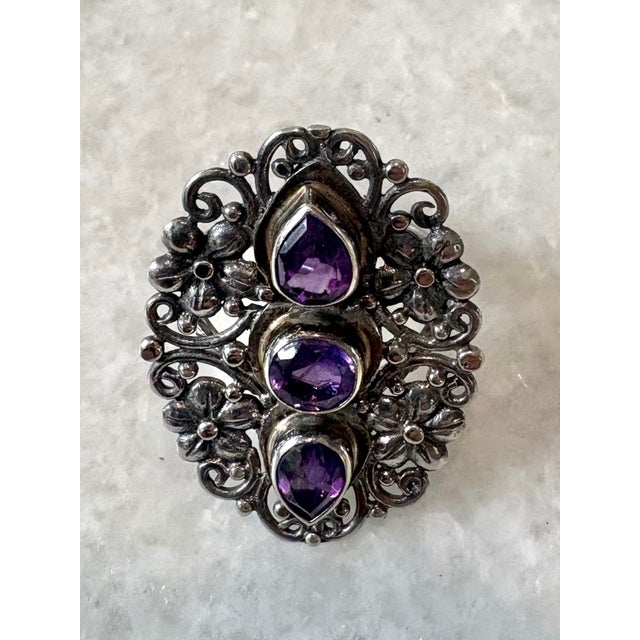 Beautiful vintage sterling silver and amethyst cocktail ring