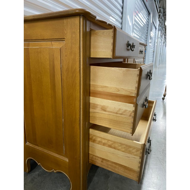1980s Ethan Allen Triple Dresser For Sale - Image 5 of 12