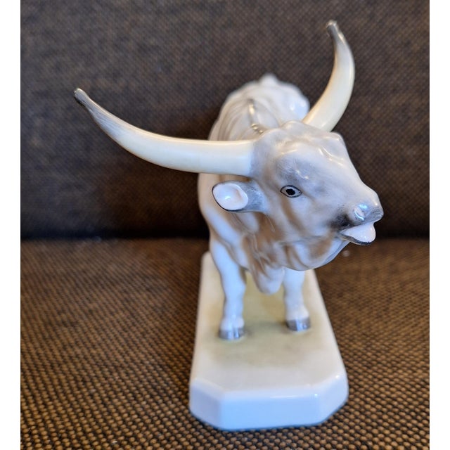 Hand-Painted Porcelain Long Horn Bull Figurine from Herend, 1970s For Sale - Image 3 of 9