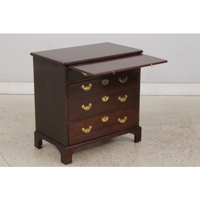 Wood Pair Stickley Colonial Williamsburg Mahogany Bachelor Chests For Sale - Image 7 of 18