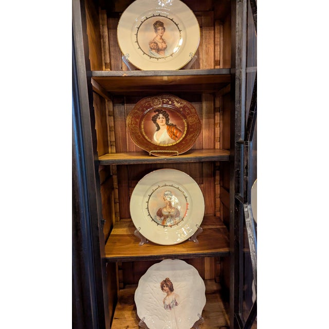 Victorian Set of 17 Antique Victorian Portrait Plates, Late 19th Century For Sale - Image 3 of 6