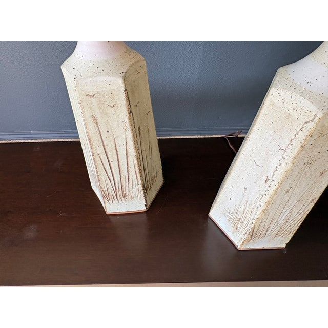 1970s Organic Modern Table Lamps in Stoneware & Brass - a Pair For Sale - Image 4 of 17