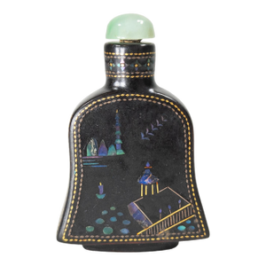 Early 20th Century Chinese Lac Burgaute Snuff Bottle With Qianli Mark