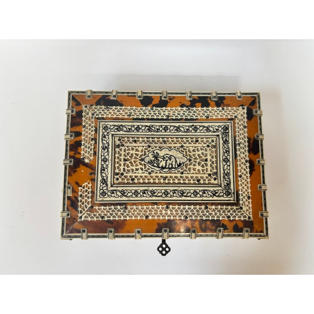 19th Century Anglo-Indian Jewelry Box With Elephant Motif Inlay For Sale In Palm Springs - Image 6 of 18