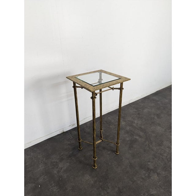Wrought Iron Pedestal Table in the style of Diego Giacometti, in Very Good conditions.