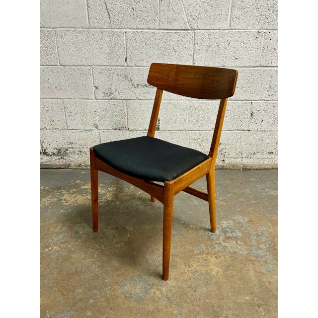 Set of 4 Danish Mid Century Modern Teak Back Oak Frame Dining Chairs 1960’s For Sale - Image 4 of 9