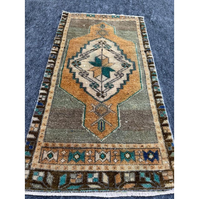 Contemporary Turkish Yastik Rug 1'5" x 2'8" For Sale - Image 3 of 5