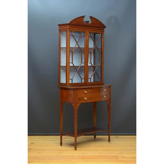 Edwardian Display Cabinet in Mahogany, 1900s For Sale - Image 3 of 13