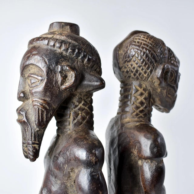 Dark Gray Early 20th Century Bene Lulua Divination Double Figure on Custom Base For Sale - Image 8 of 17
