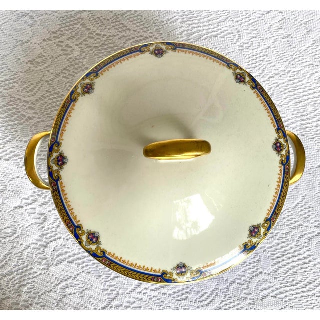 1970s 1929 Vintage Union Céramique Limoges 7 Pieces Serving Set with Roses, Blue Band, Yellow Laurel, Gold Rim For Sale - Image 5 of 11