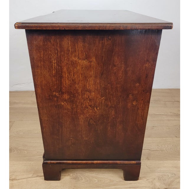 18th Century Style Walnut Knee Hole Writing Desk with Key and Lock, 1930 For Sale - Image 18 of 18