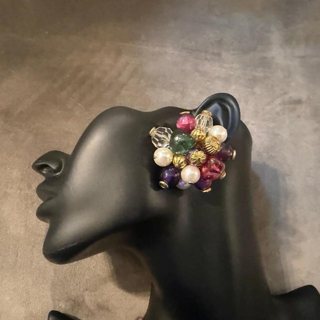 1980s 1980s Costume Jewelry Glass, Beads and Faux Pearls Italian Clip-on Earrings For Sale - Image 5 of 11