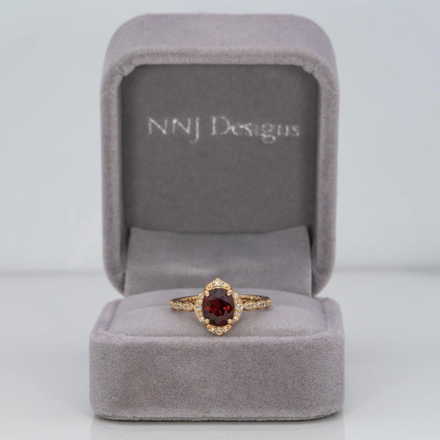 Modern 2.2Ct Red Spinel Ring With Earth-Mined Diamond Accents: Solid 14k Gold, Size 6.75 For Sale - Image 3 of 9