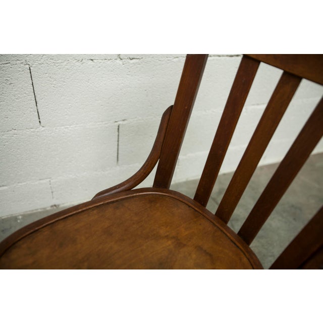 Baumann rotating screw typist office chair n°161-43 from 1930. It is in good condition, clean and solid, seat height of 36...