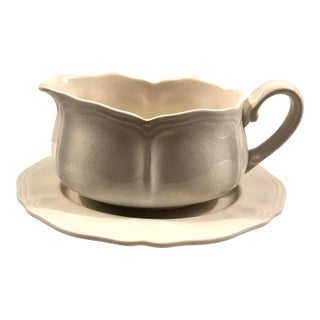 1950s White Federalist Ironstone Gravy Boat and Saucer For Sale