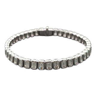 8.64 Ct Emerald Cut Bezel Set Tennis Bracelet For Sale