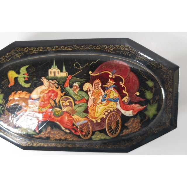 Traditional 20th Century Russian Palekh School Lacquer Painted Box For Sale - Image 3 of 12
