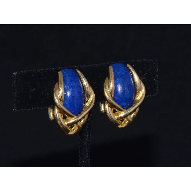 1980s Italian Greek 18K 750 Solid Gold Lapis Lazuli Cluster Clip On Earrings, A Pair For Sale - Image 4 of 7