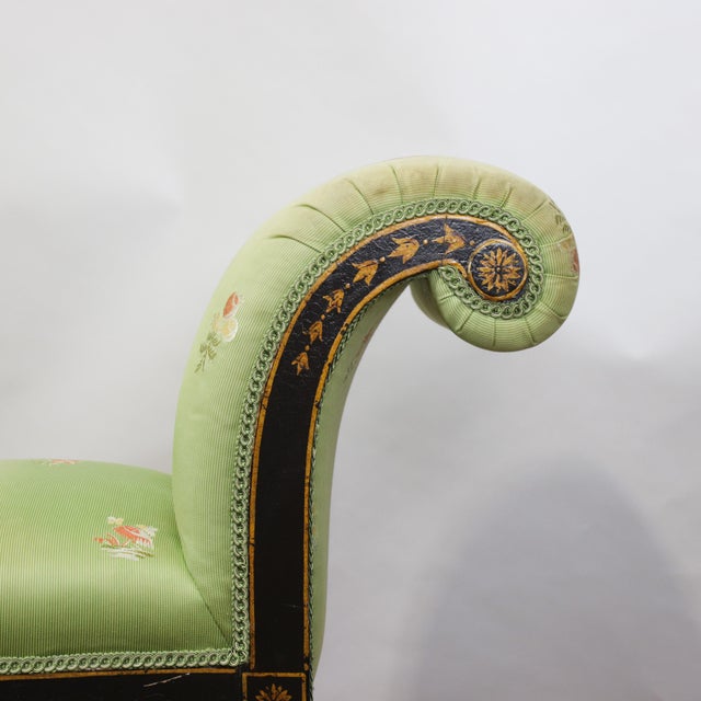 Vintage Regency Style Green Chinoiserie Window Seat Bench For Sale In New York - Image 6 of 12
