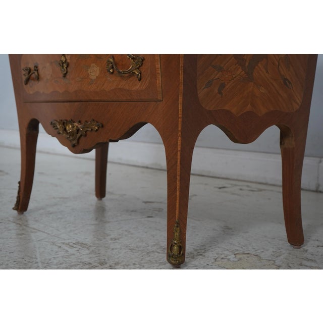 French Louis XV Marble Top Commode Accent Chest For Sale - Image 10 of 17