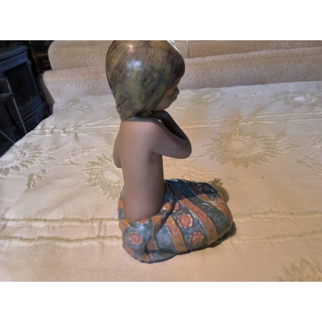 Vintage Lladró "Pacific Jewel" (#2383) Gres Porcelain Figurine; Beautiful Young Pacific Islander– Pristine For Sale - Image 6 of 13