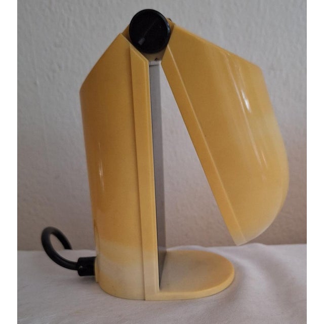 Black Vintage German Table Lamp in Yellowed Plastic by Brilliant, 1970s For Sale - Image 8 of 8