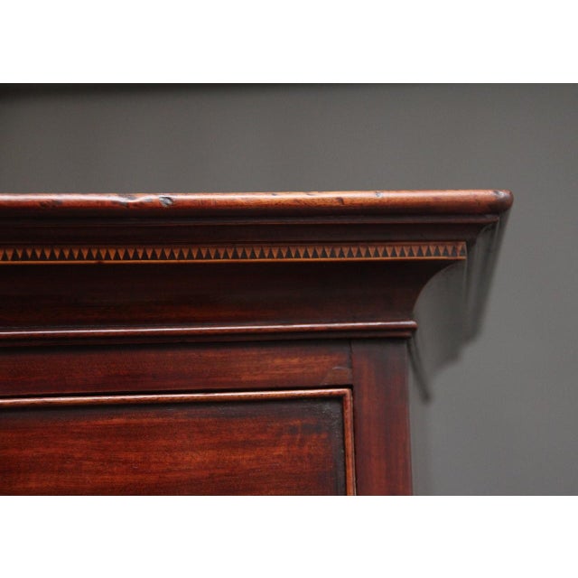 A fine early 19th Century mahogany bowfront chest on chest / tallboy, the moulded edge cornice above seven graduated cedar...