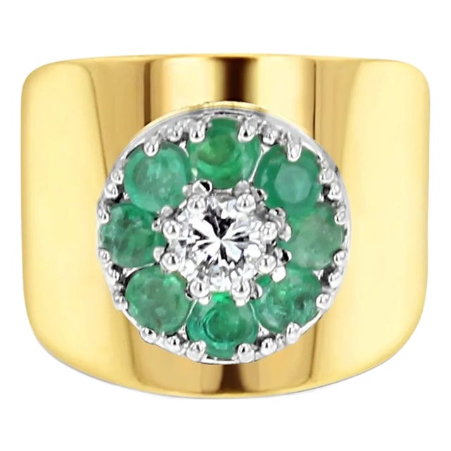Emerald & Diamond Halo Ring 14k Yellow Gold, Size 5 For Sale