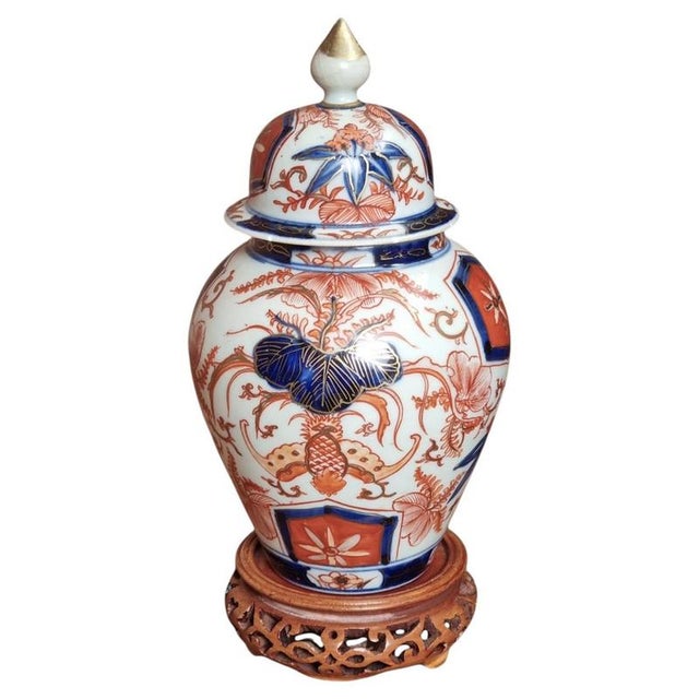 Blue Antique Edo Period Japanese Arita Porcelain Lidded Vase, 1720 For Sale - Image 8 of 8