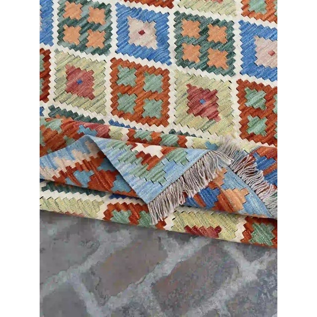 Beige Hand-Woven Kilim Rug With Geometric Patterns For Sale - Image 8 of 8